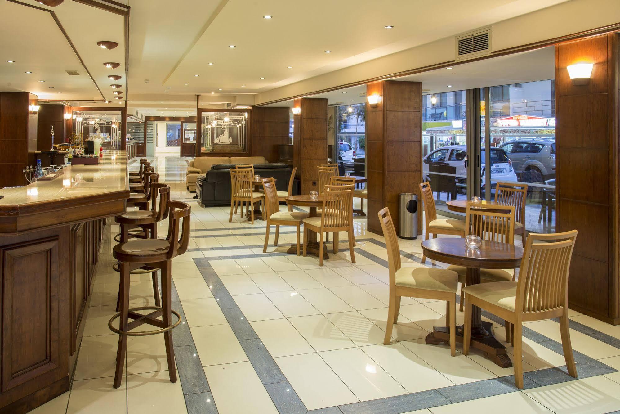 Hotel Manousos 3*