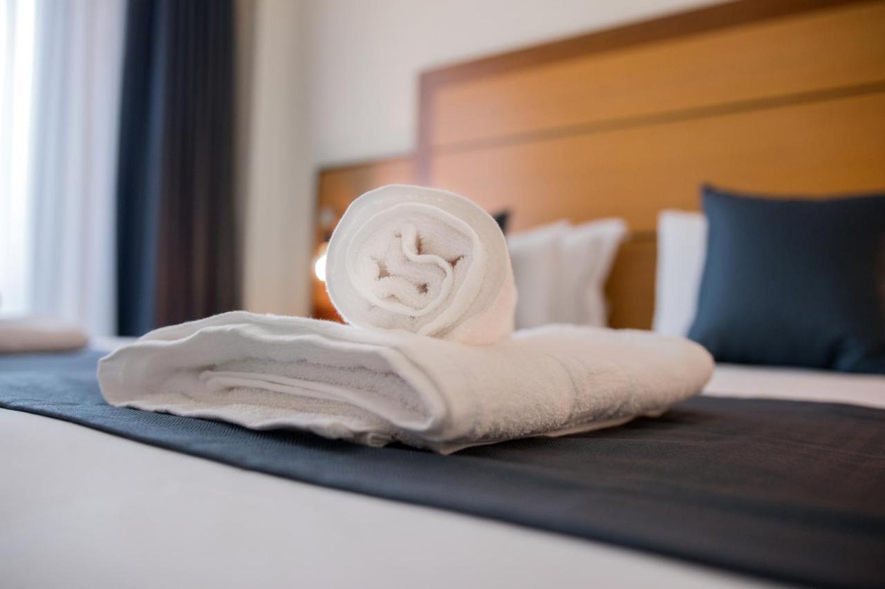Manousos 3* Rhodes City