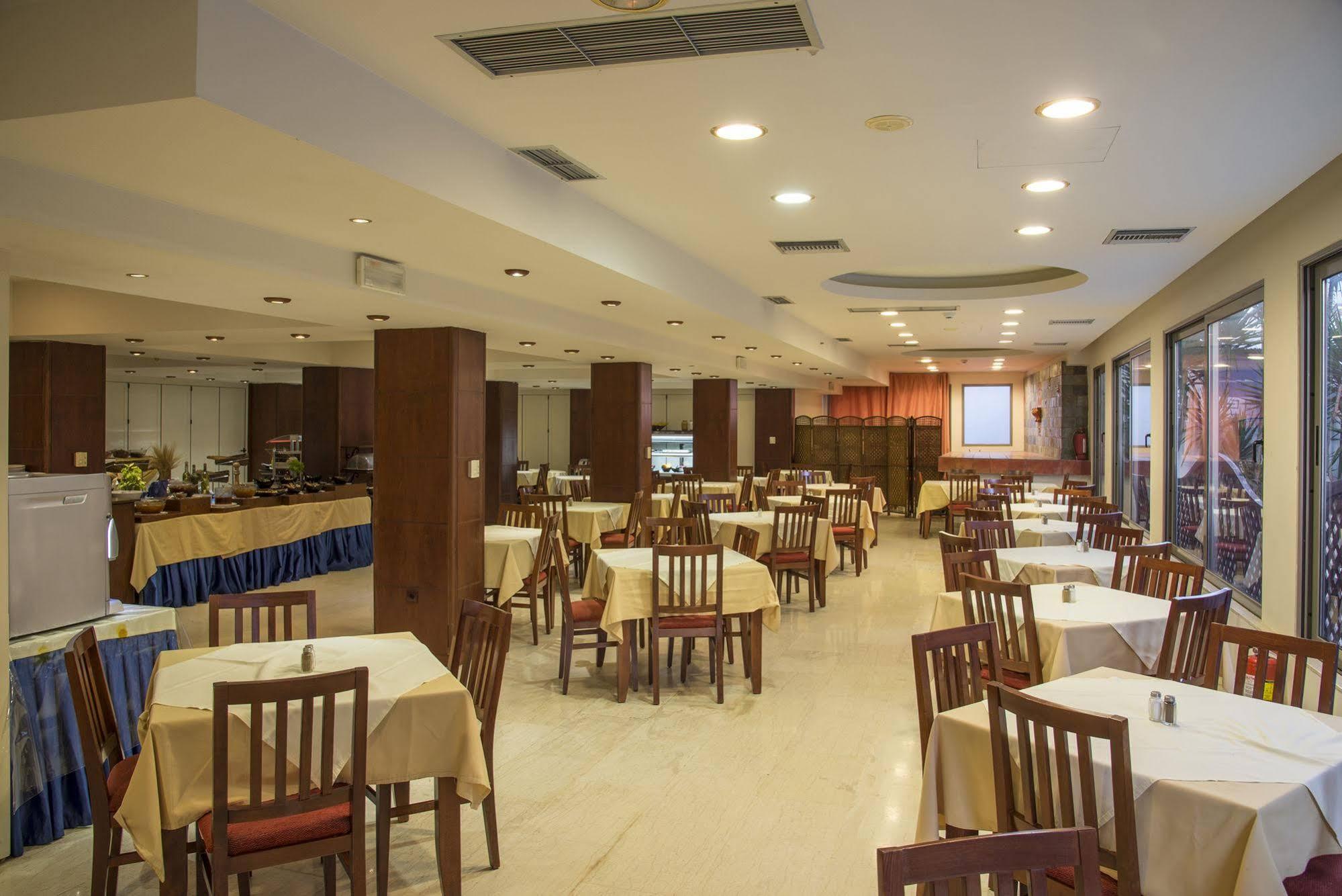 Manousos 3* Rhodes City